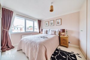 Photo 8- click for photo gallery